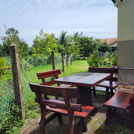 Mumnkidzzz Homestay At Kerteh Kampong Pengkalan Pangan Екстер'єр фото